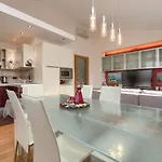 Tomisha